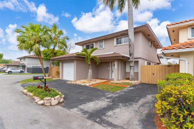 11319 SW 73rd Ln, Miami, FL 33173