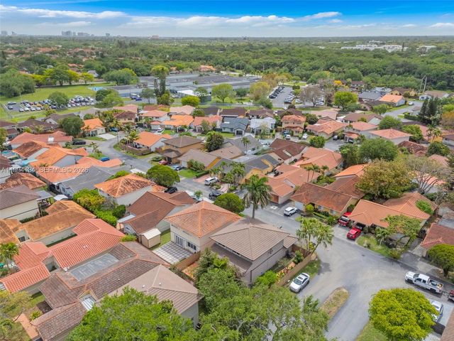 11319 SW 73rd Ln, Miami, FL 33173