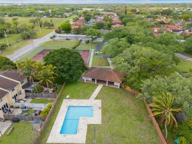 11319 SW 73rd Ln, Miami, FL 33173