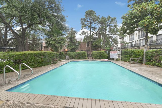 2333 Bering Drive 124, Houston, TX 77057