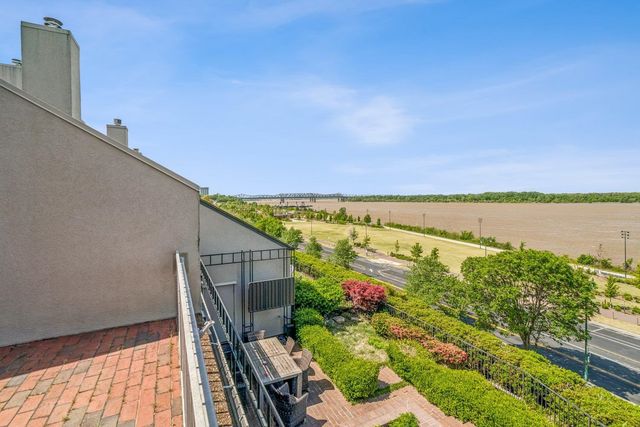 335 Riverbluff Pl Apt 2, Memphis, TN 38103