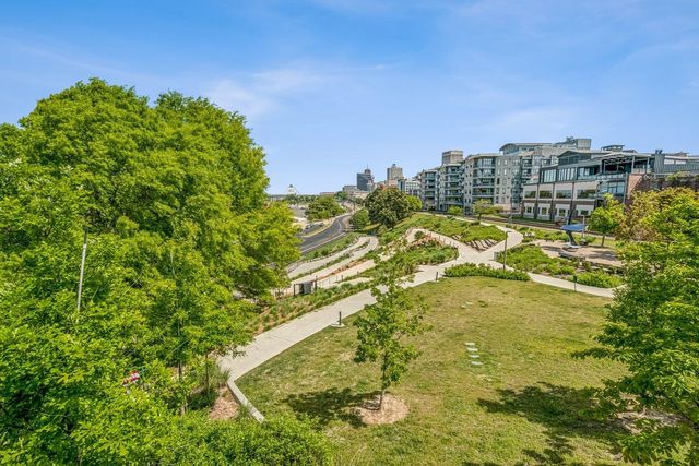 335 Riverbluff Pl Apt 2, Memphis, TN 38103