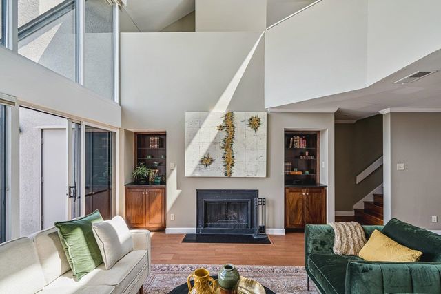 335 Riverbluff Pl Apt 2, Memphis, TN 38103