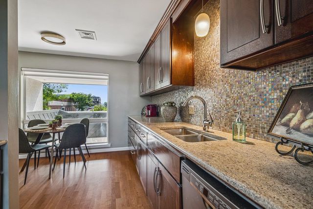 335 Riverbluff Pl Apt 2, Memphis, TN 38103