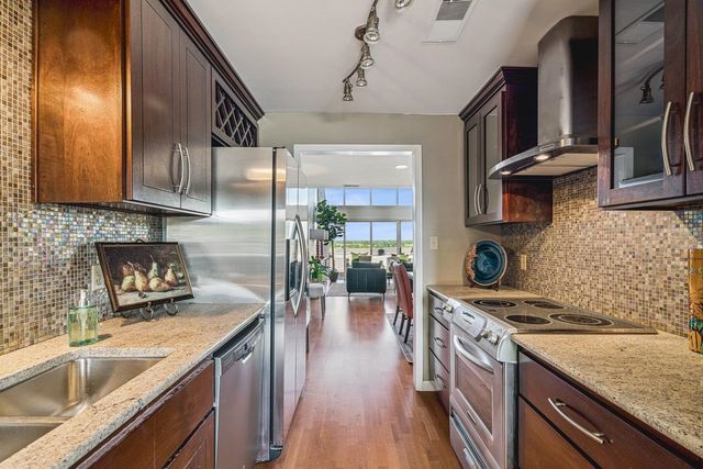 335 Riverbluff Pl Apt 2, Memphis, TN 38103