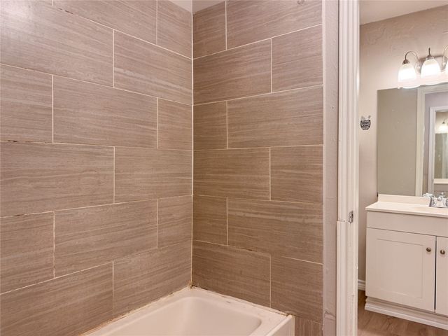 2327 Summer Place Drive, Arlington, TX 76014