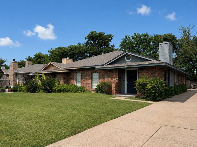 2327 Summer Place Drive, Arlington, TX 76014