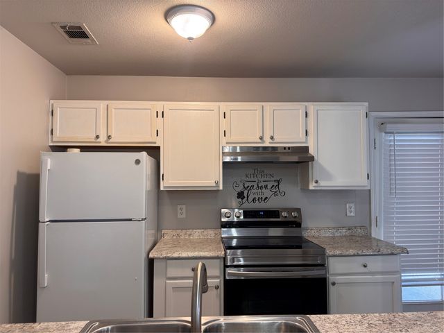 2327 Summer Place Drive, Arlington, TX 76014