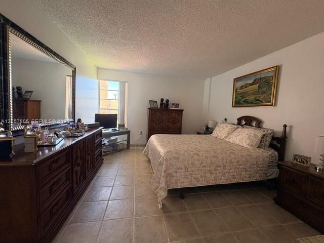 4717 NW 7th St 306-10, Miami, FL 33126
