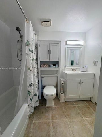 4717 NW 7th St 306-10, Miami, FL 33126