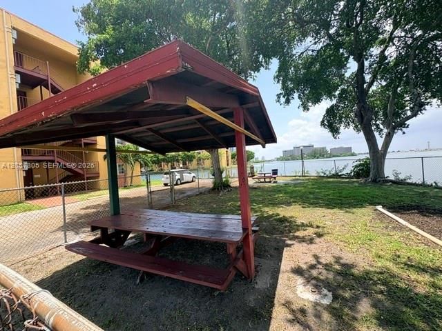 4717 NW 7th St 306-10, Miami, FL 33126