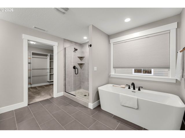 2920 S HARPER VALLEY Way, Ridgefield, WA 98642