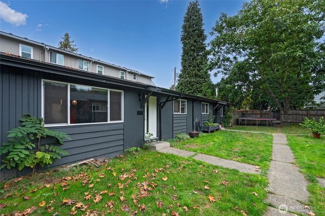 330 SE Clark Street, Issaquah, WA 98027