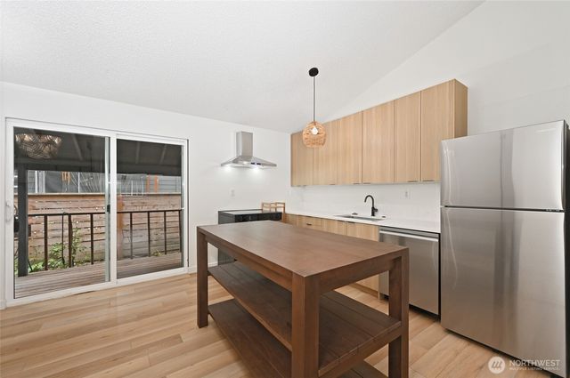 330 SE Clark Street, Issaquah, WA 98027