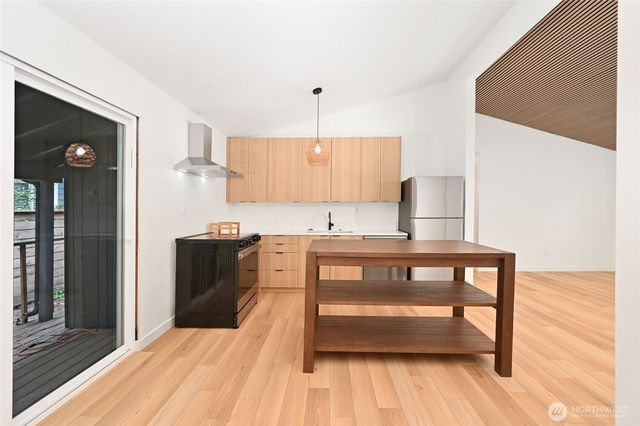 330 SE Clark Street, Issaquah, WA 98027