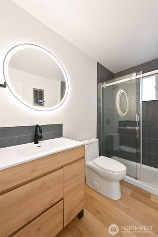 330 SE Clark Street, Issaquah, WA 98027