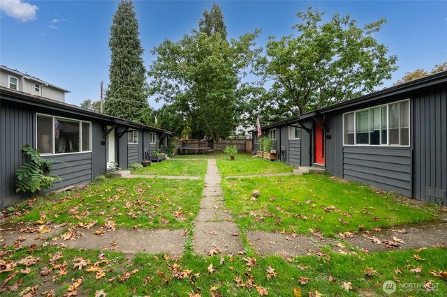 330 SE Clark Street, Issaquah, WA 98027