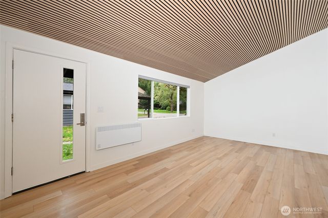 330 SE Clark Street, Issaquah, WA 98027