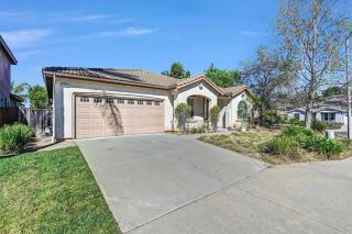 1898 Almagro Lane, Escondido, CA 92026