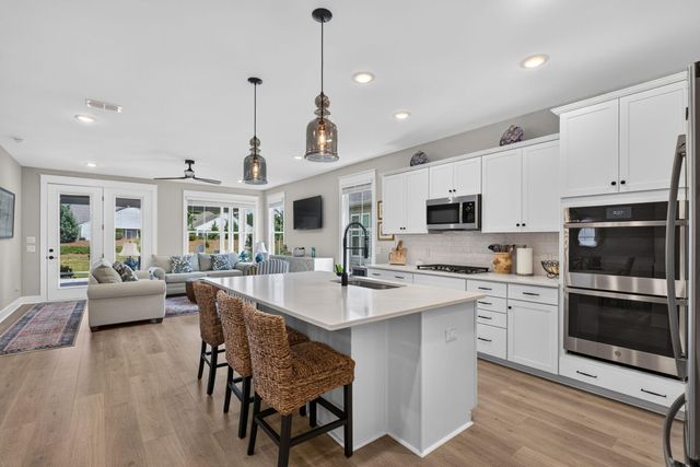 136 Leeward Landing, Summerville, SC 29486