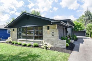 20 N Edgewood Avenue, La Grange, IL 60525
