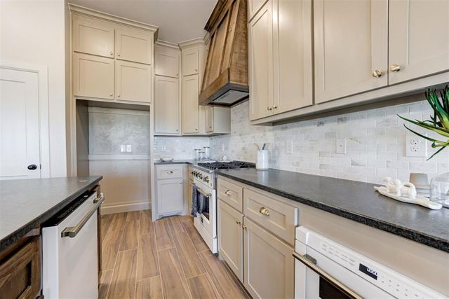 11941 NW 120th Street, Yukon, OK 73099