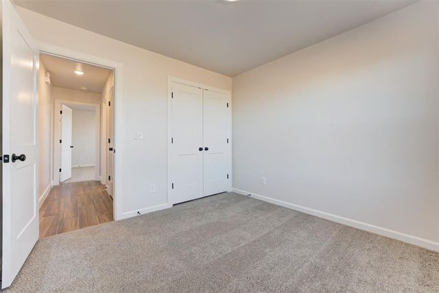 11941 NW 120th Street, Yukon, OK 73099