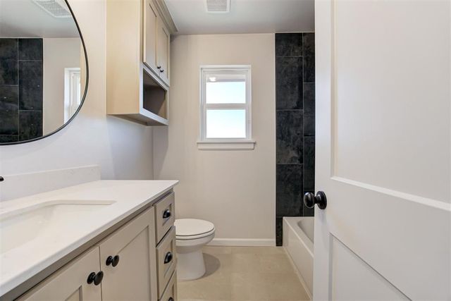 11941 NW 120th Street, Yukon, OK 73099