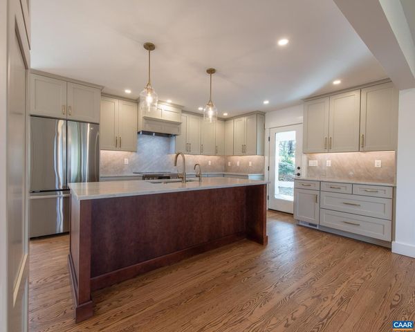 49 CANTERBURY RD, Charlottesville, VA 22903