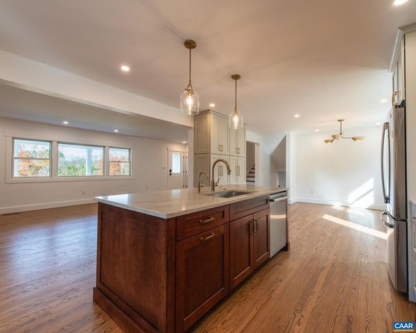 49 CANTERBURY RD, Charlottesville, VA 22903