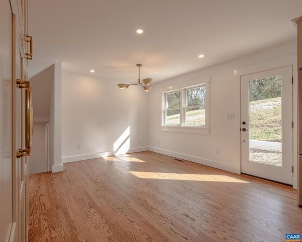 49 CANTERBURY RD, Charlottesville, VA 22903