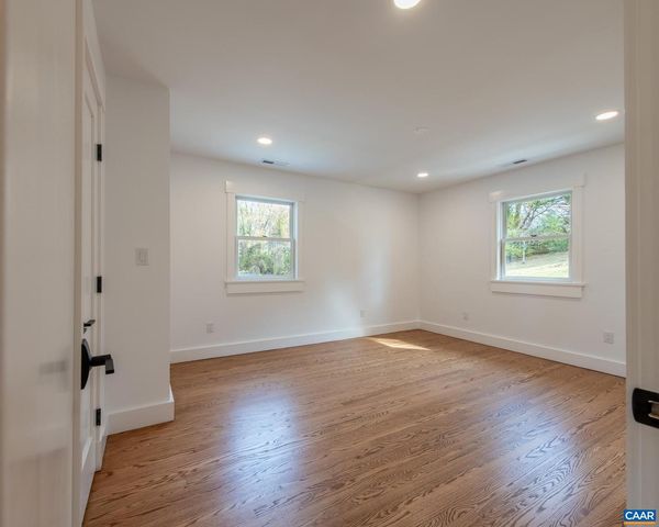 49 CANTERBURY RD, Charlottesville, VA 22903