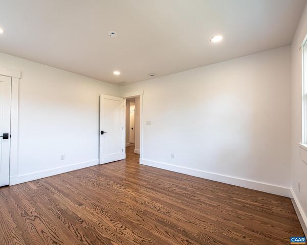 49 CANTERBURY RD, Charlottesville, VA 22903