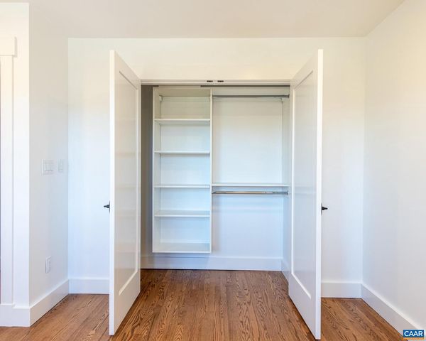 49 CANTERBURY RD, Charlottesville, VA 22903