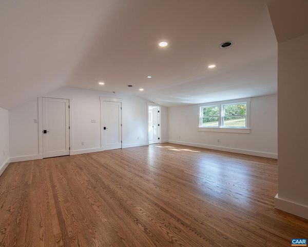 49 CANTERBURY RD, Charlottesville, VA 22903