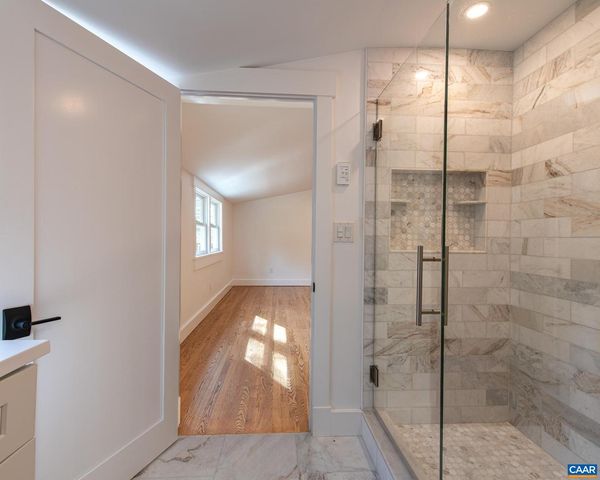 49 CANTERBURY RD, Charlottesville, VA 22903