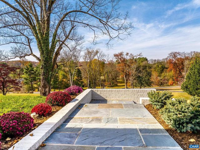 49 CANTERBURY RD, Charlottesville, VA 22903