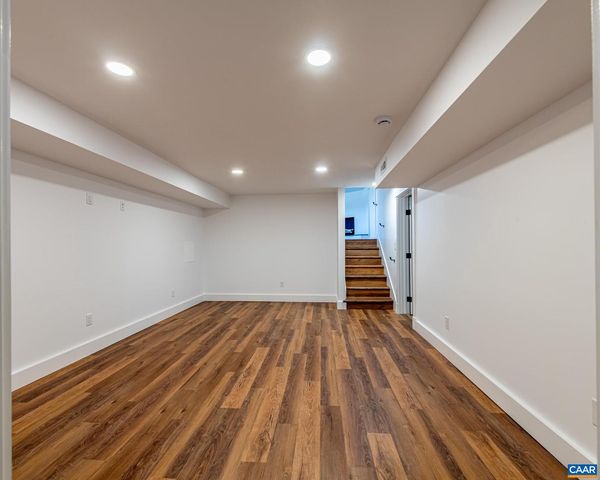 49 CANTERBURY RD, Charlottesville, VA 22903