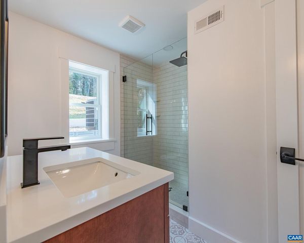 49 CANTERBURY RD, Charlottesville, VA 22903