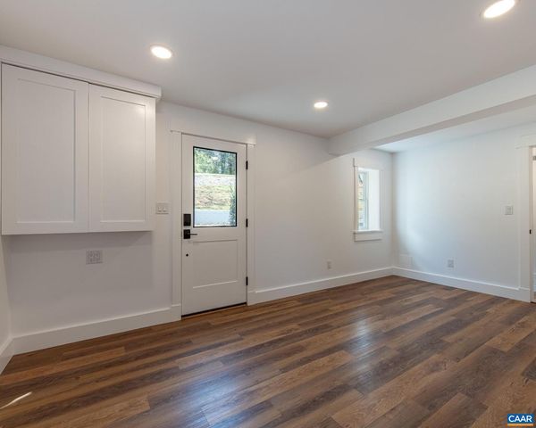 49 CANTERBURY RD, Charlottesville, VA 22903