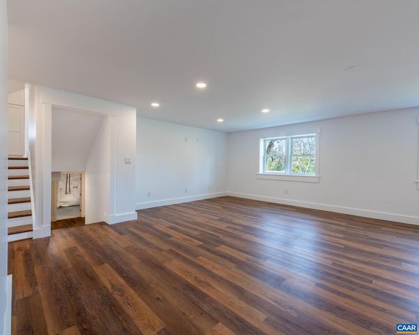 49 CANTERBURY RD, Charlottesville, VA 22903