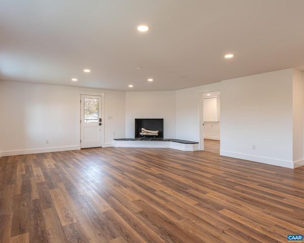 49 CANTERBURY RD, Charlottesville, VA 22903