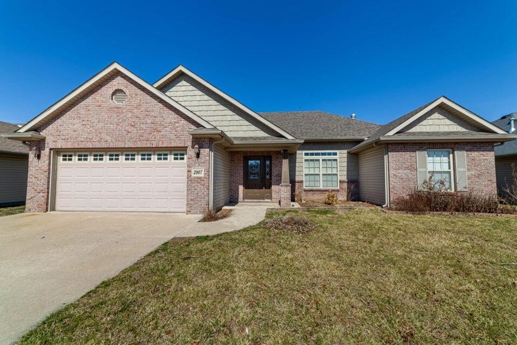 2007 CECIL ST, Columbia, MO 65201