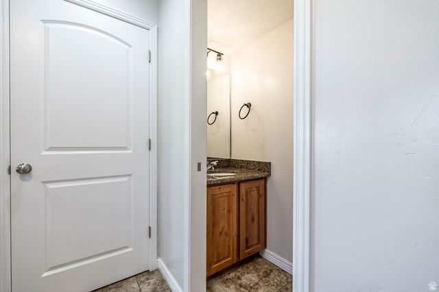 1865 W 5050 S, Roy, UT 84067