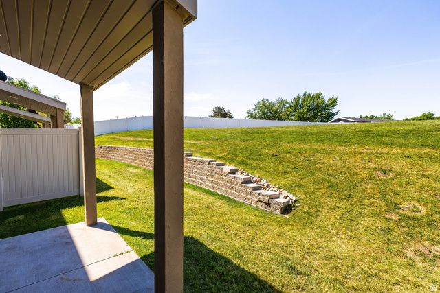 1865 W 5050 S, Roy, UT 84067