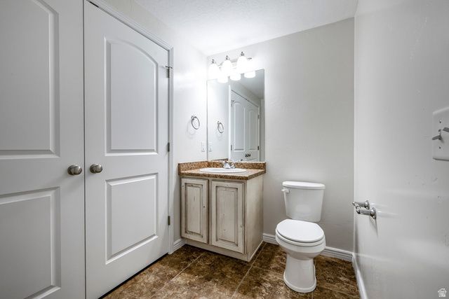 1865 W 5050 S, Roy, UT 84067