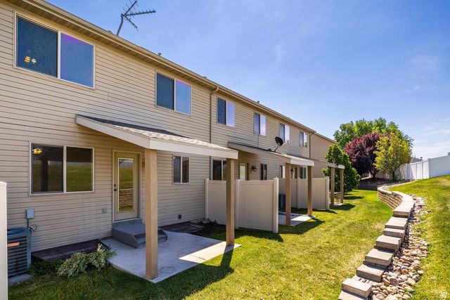 1865 W 5050 S, Roy, UT 84067