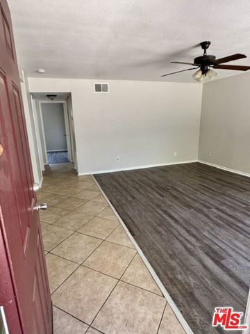26416 S San Jacinto Street 26414, Hemet, CA 92543