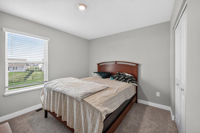17528 Dunkirk Way, Lakeville, MN 55044
