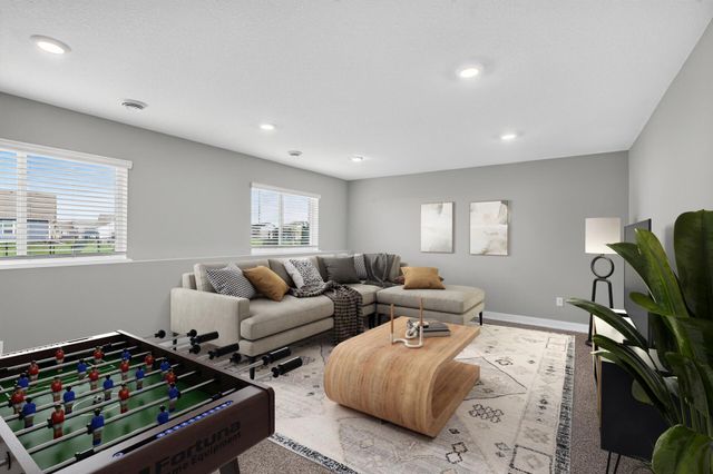 17528 Dunkirk Way, Lakeville, MN 55044
